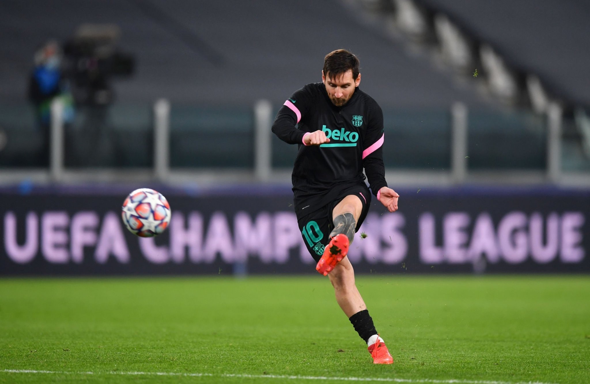 依然奋力拼 依然奋力拼