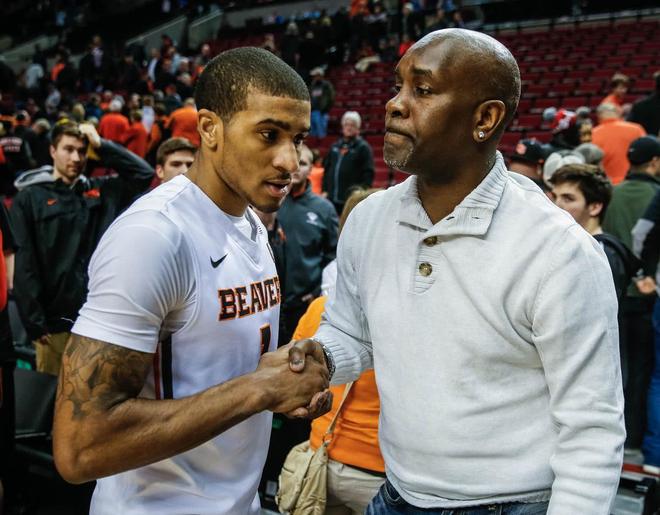 而在达拉斯 而在达拉斯